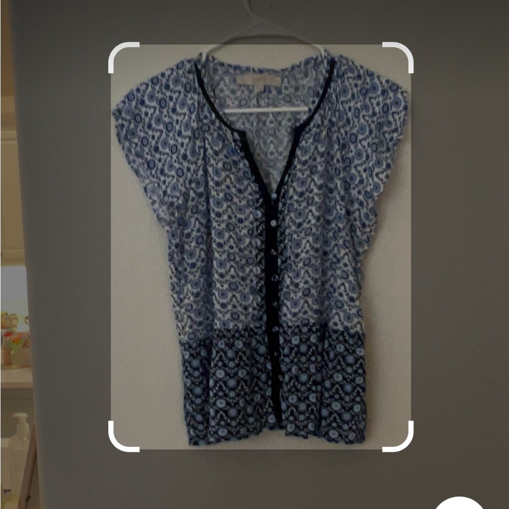 LOFT Blue and White Patterned Blouse - Picture 8 of 9